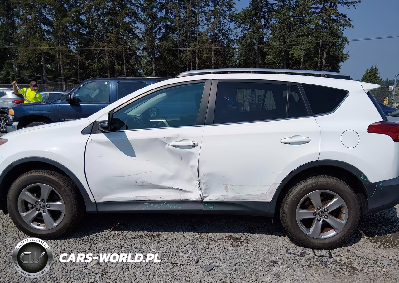 2015 Toyota Rav4 Xle VIN:2T3RFREV5FW303651 - 15