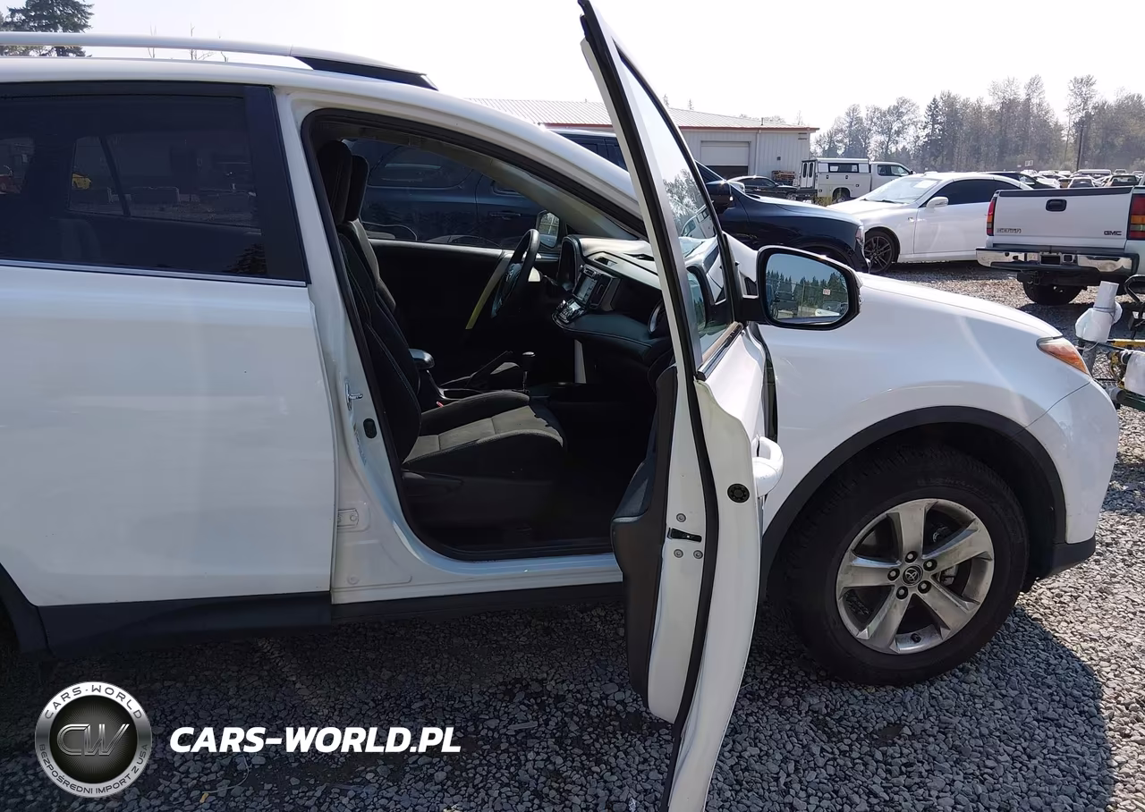 2015 Toyota Rav4 Xle VIN:2T3RFREV5FW303651 - 5