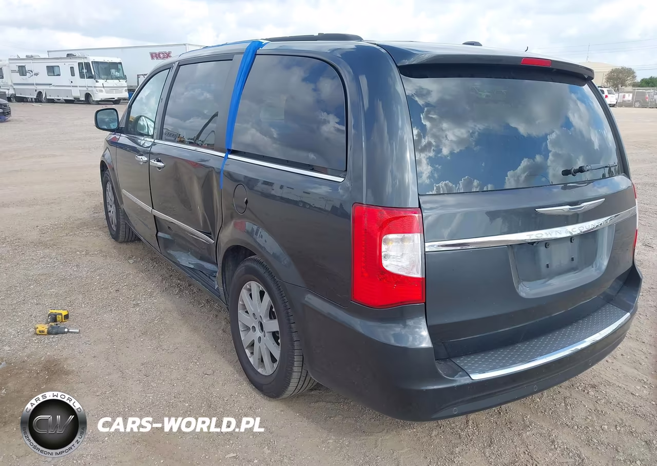 2011 Chrysler Town & Country Touring-L VIN:2A4RR8DG5BR713093 - 3