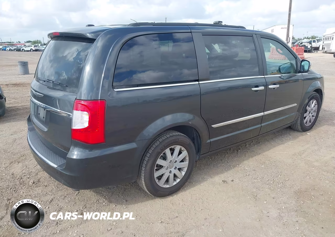 2011 Chrysler Town & Country Touring-L VIN:2A4RR8DG5BR713093 - 4