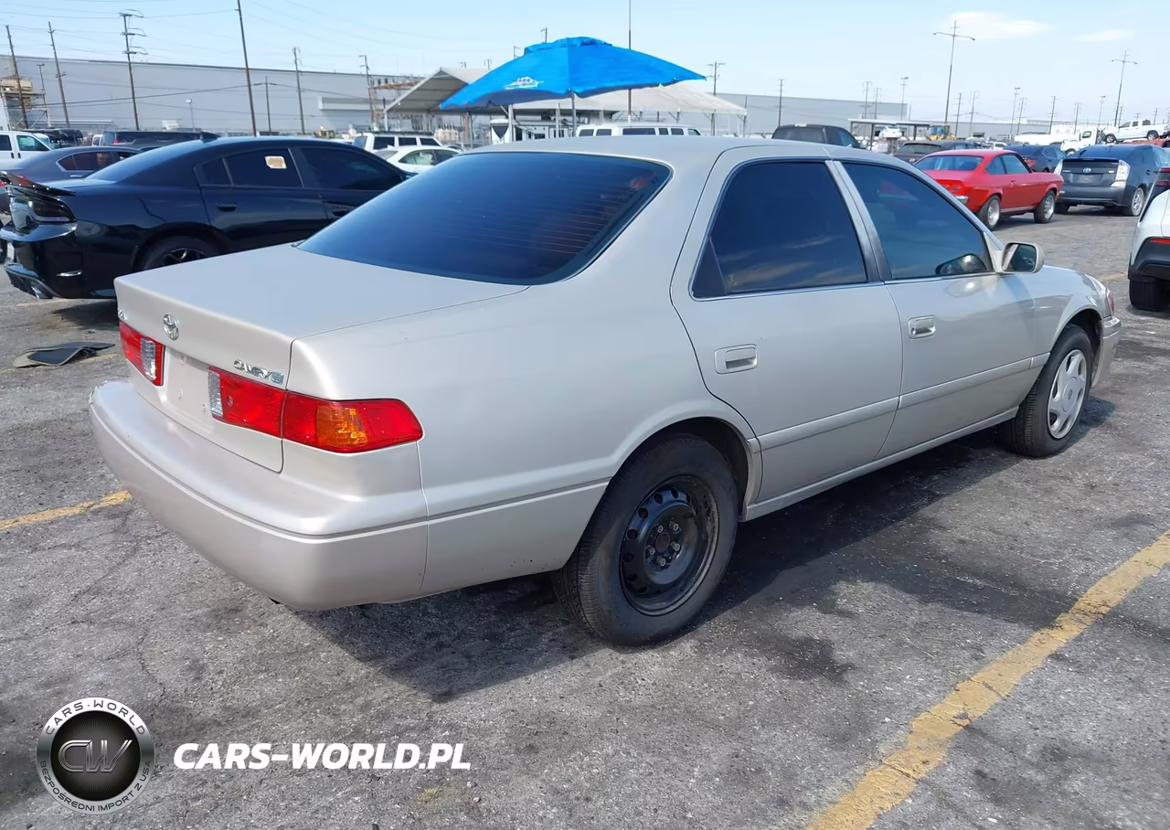 2001 Toyota Camry Ce VIN:4T1BG22K71U789851 - 4
