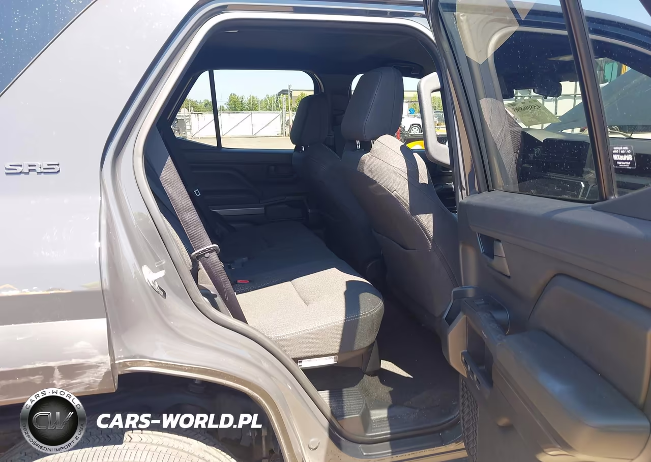 2025 Toyota 4Runner Sr5 VIN:JTEVA5AR6S5002429 - 8