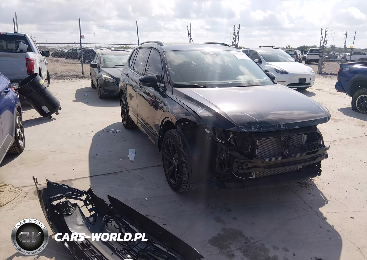 2024 Volkswagen Tiguan 2.0T Se R-Line Black