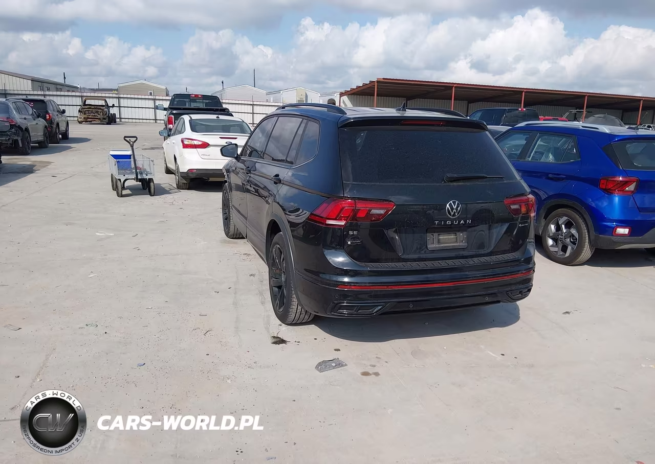 2024 Volkswagen Tiguan 2.0T Se R-Line Black VIN:3VV8B7AX1RM159025 - 3