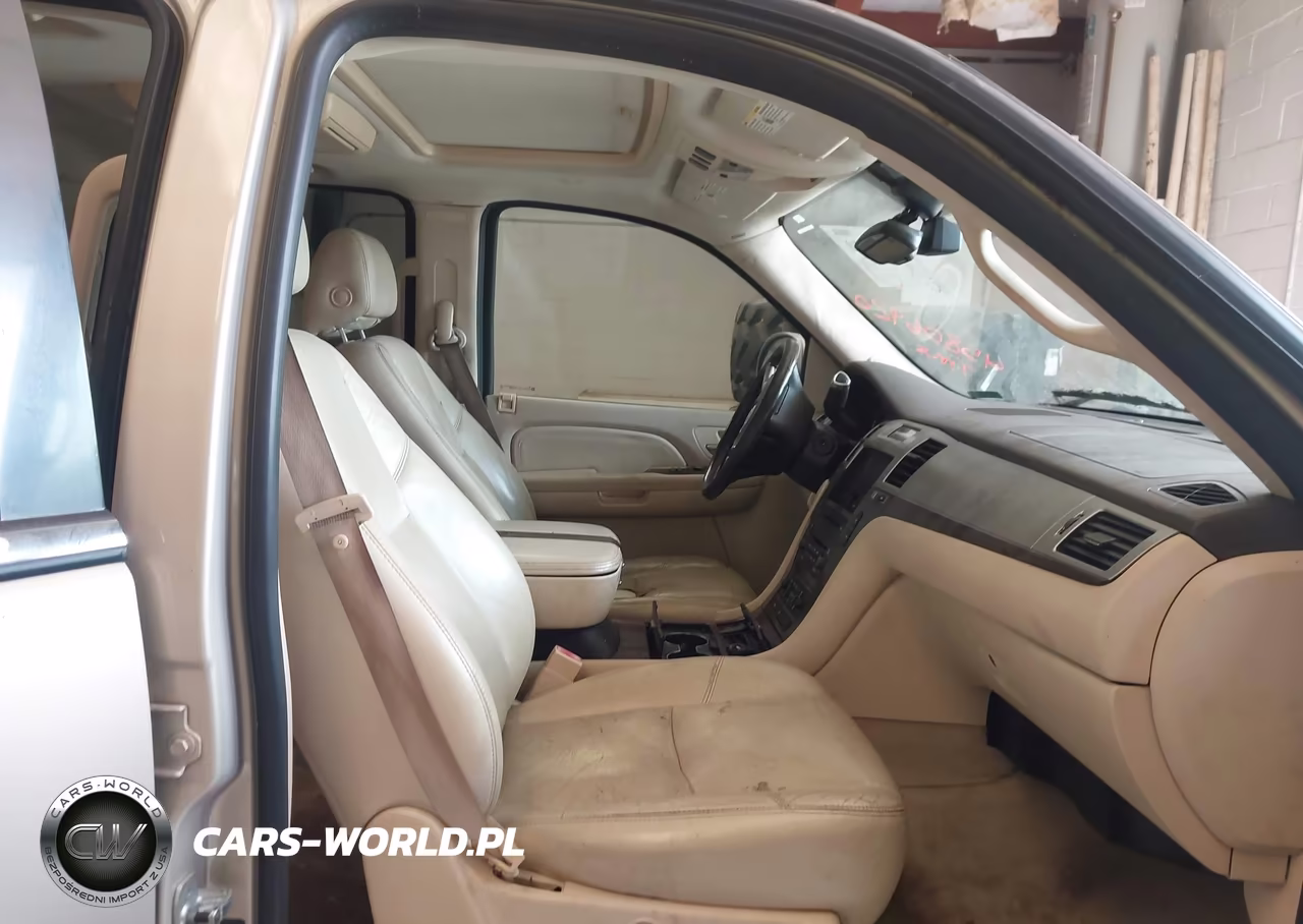 2007 Cadillac Escalade Standard VIN:1GYFK63817R312806 - 5