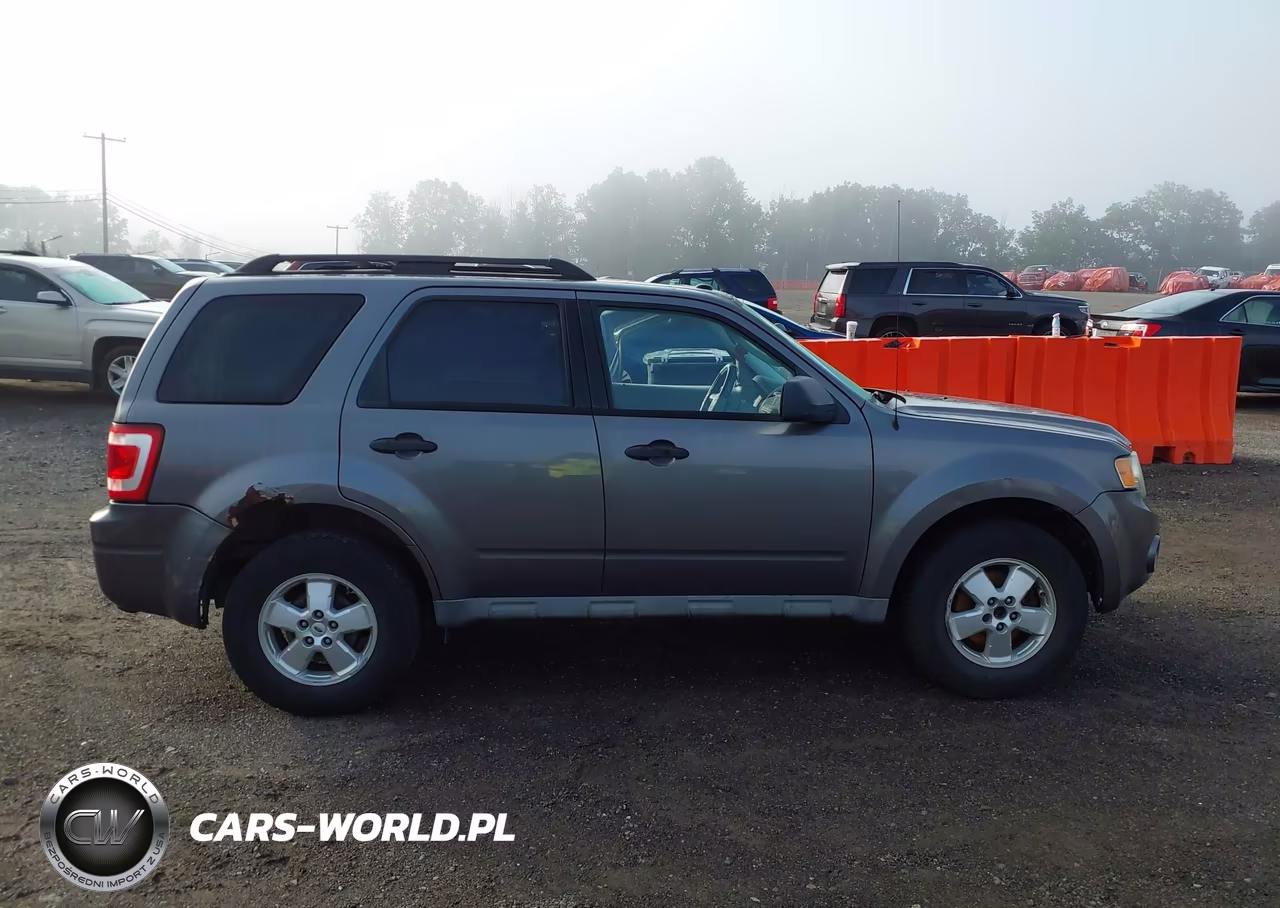 2009 Ford Escape Xlt VIN:1FMCU93789KB21631 - 13