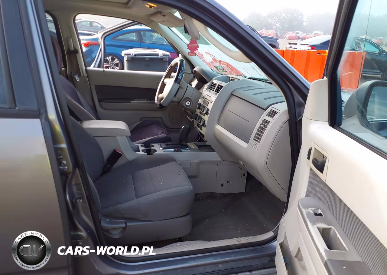 2009 Ford Escape Xlt VIN:1FMCU93789KB21631 - 5