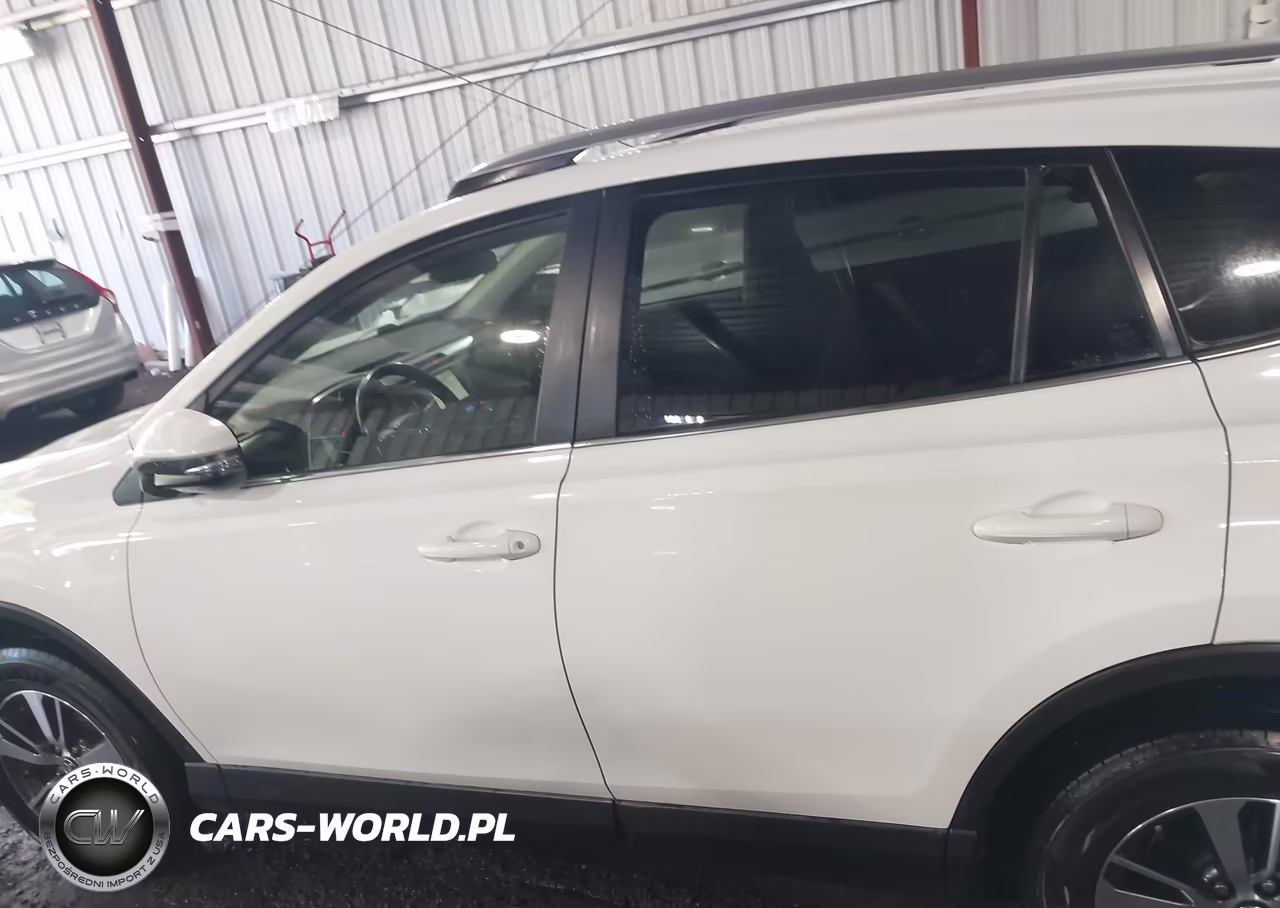 2017 Toyota Rav4 Xle VIN:JTMWFREVXHJ714080 - 15