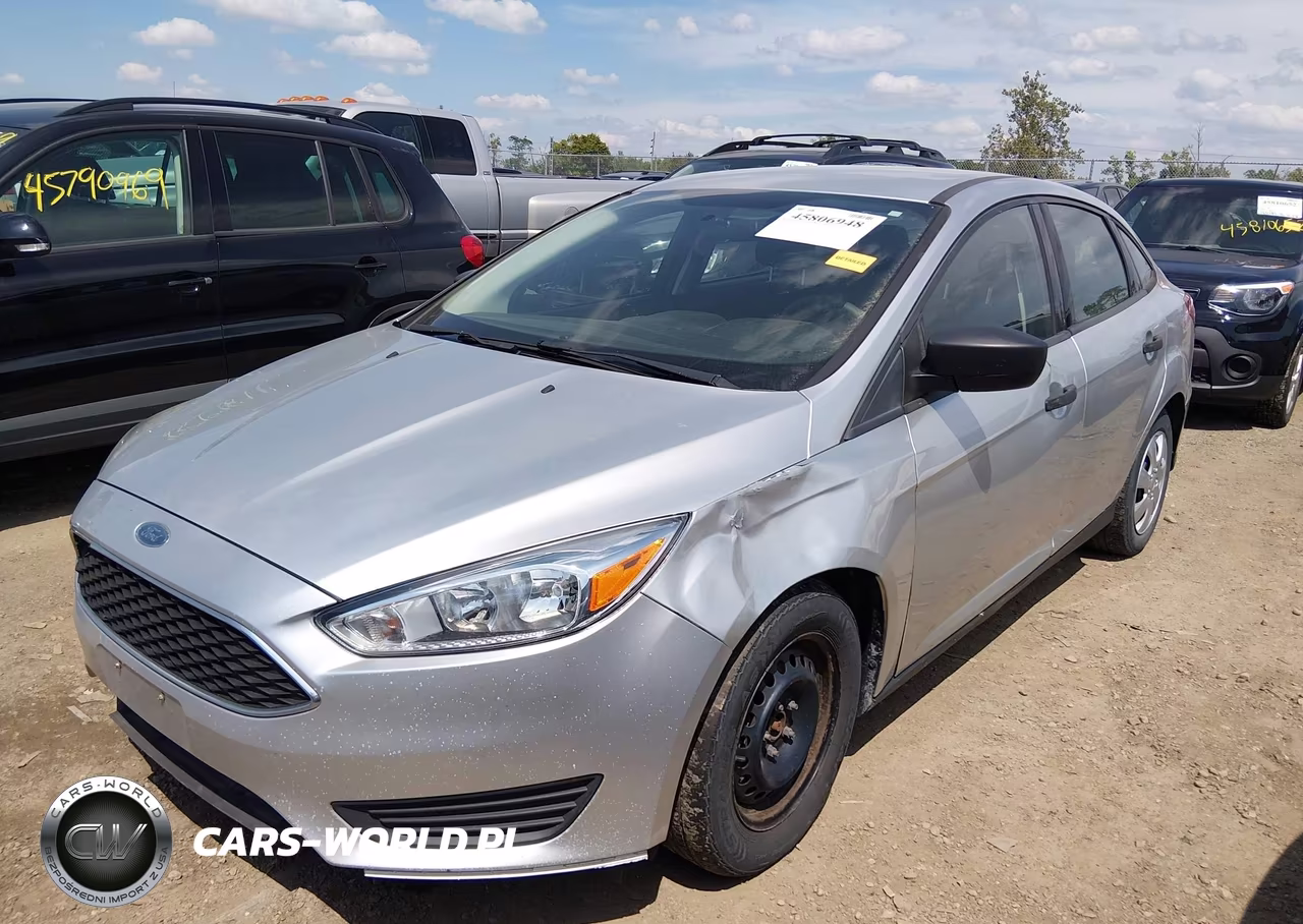 2017 Ford Focus S VIN:1FADP3E21HL276163 - 2