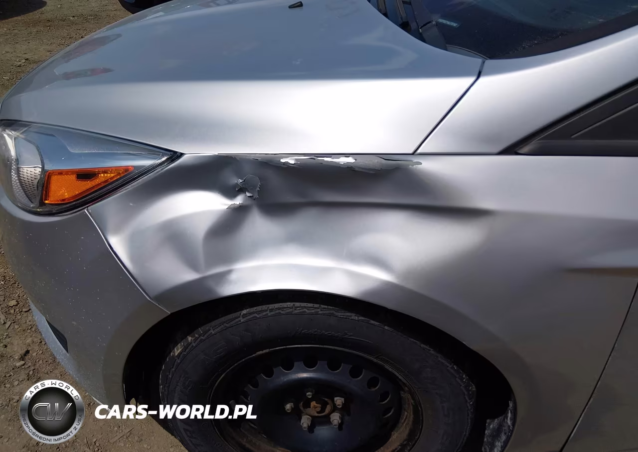 2017 Ford Focus S VIN:1FADP3E21HL276163 - 6