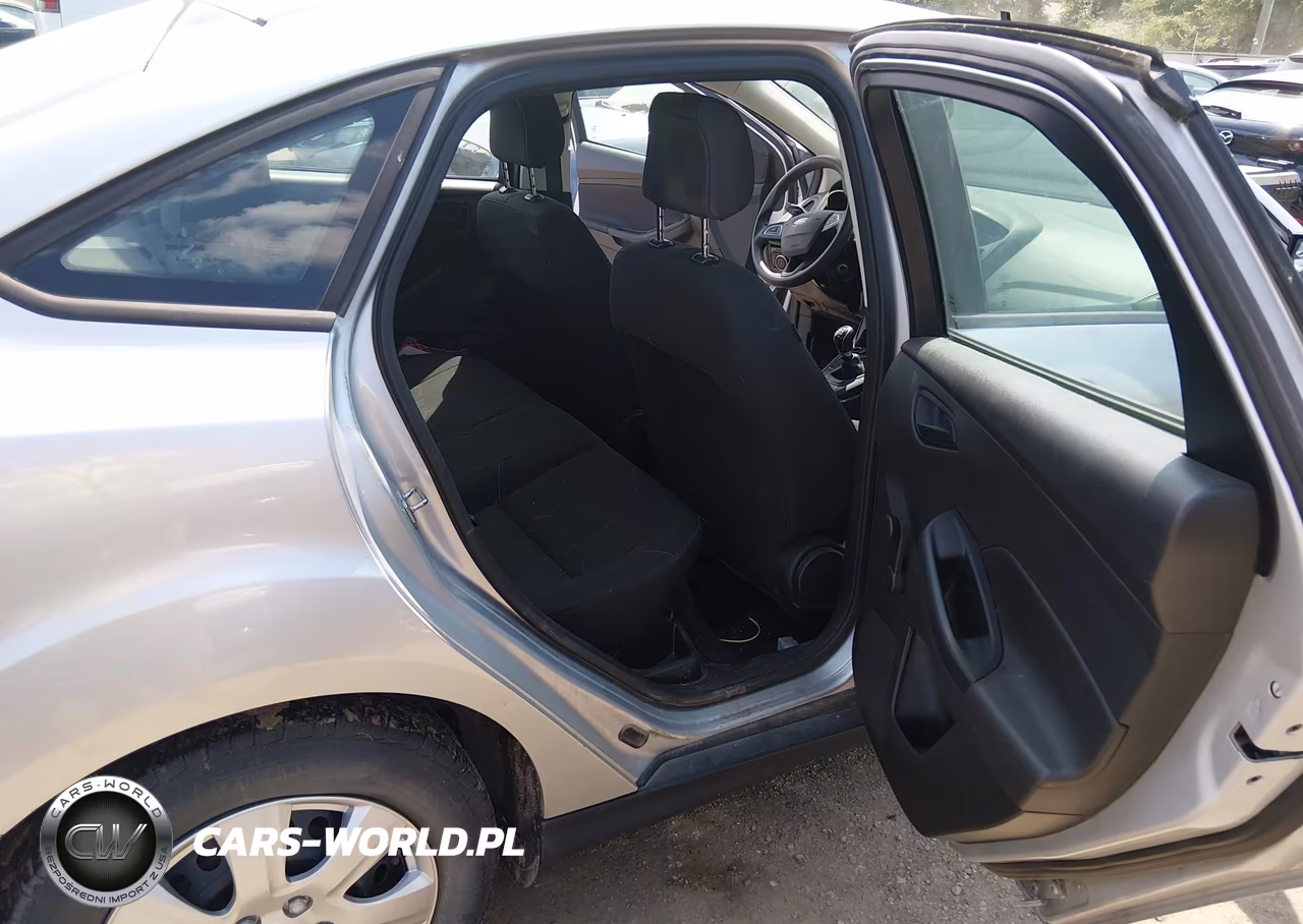 2017 Ford Focus S VIN:1FADP3E21HL276163 - 8