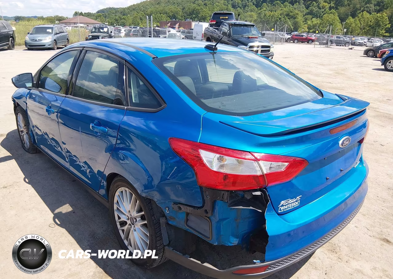 2014 Ford Focus Se VIN:1FADP3F29EL361018 - 3