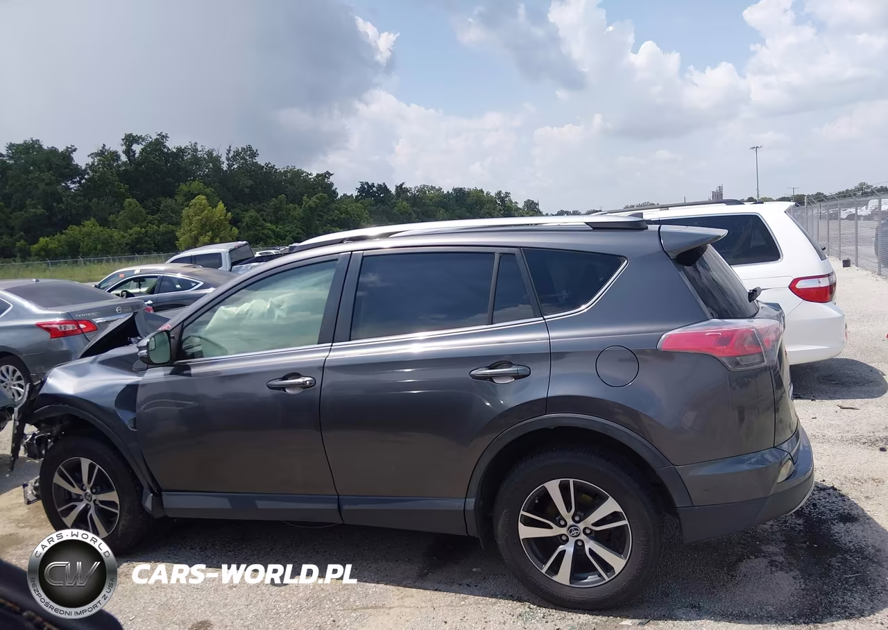 2017 Toyota Rav4 Xle VIN:JTMWFREV2HJ711464 - 14