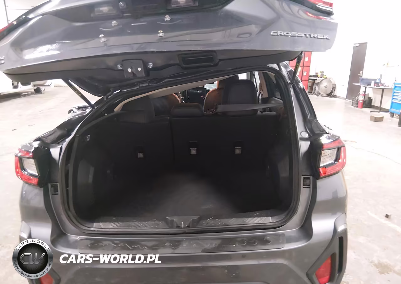 2025 Subaru Crosstrek Limited VIN:4S4GUHM6XS3773653 - 18