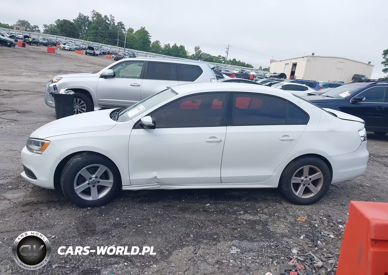 VOLKSWAGEN JETTA VIN:3VWD17AJXEM305019 - 14