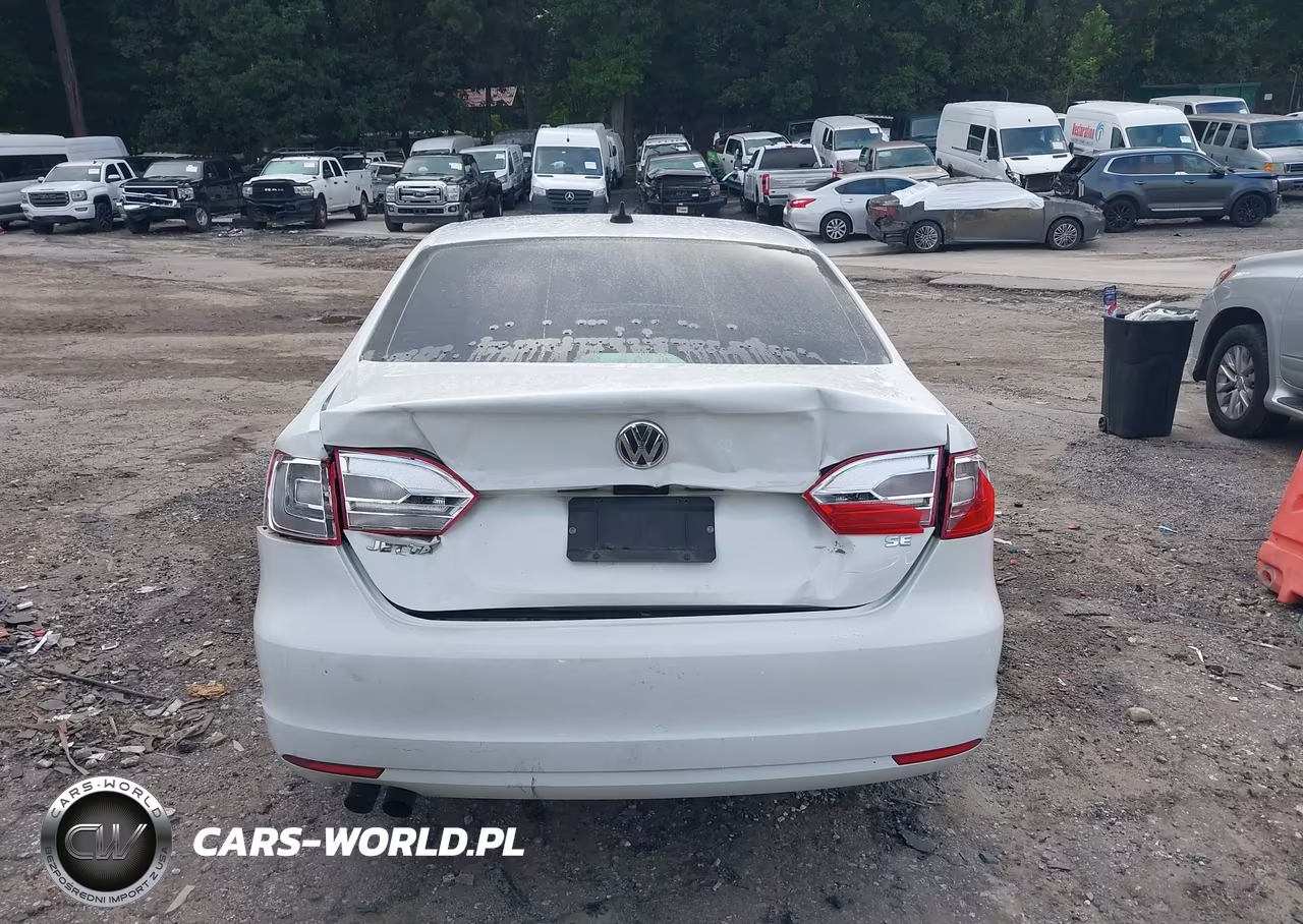 VOLKSWAGEN JETTA VIN:3VWD17AJXEM305019 - 16