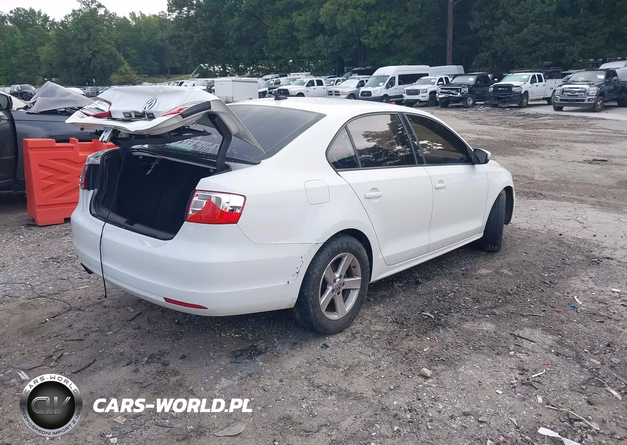 VOLKSWAGEN JETTA VIN:3VWD17AJXEM305019 - 4