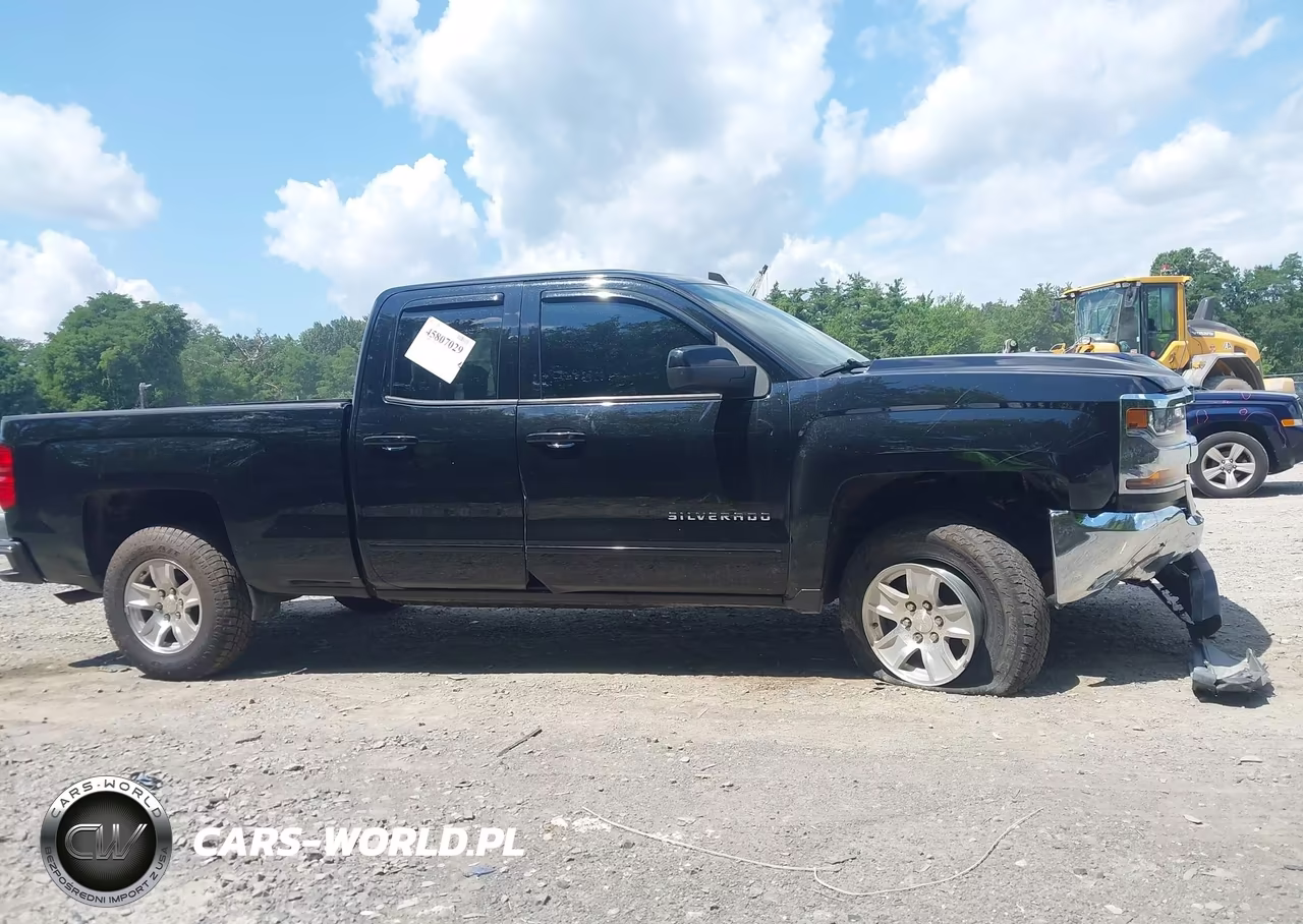 2018 Chevrolet Silverado 1500 1Lt VIN:1GCVKREC3JZ358827 - 14