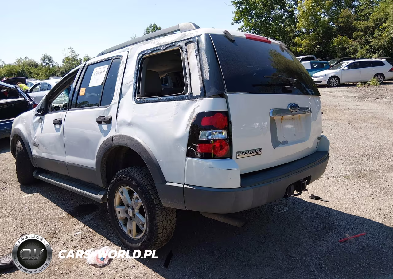 2006 Ford Explorer Xlt VIN:1FMEU73846UB12351 - 3