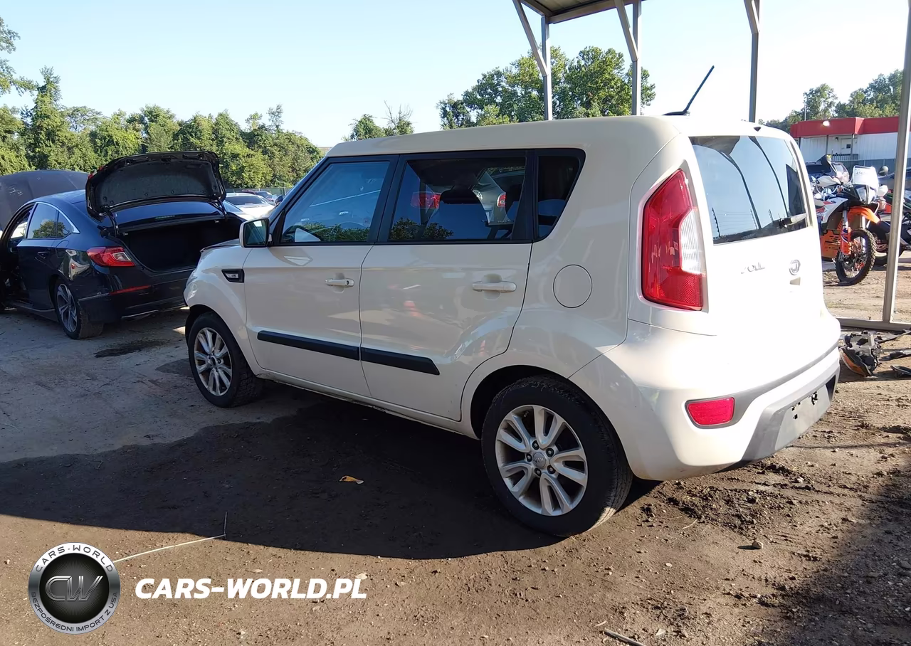 2012 Kia Soul VIN:KNDJT2A56C7358880 - 3
