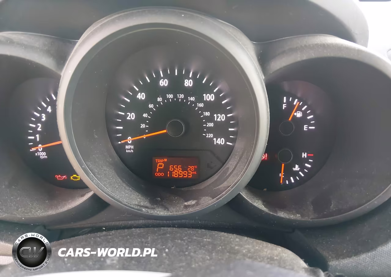 2012 Kia Soul VIN:KNDJT2A56C7358880 - 7