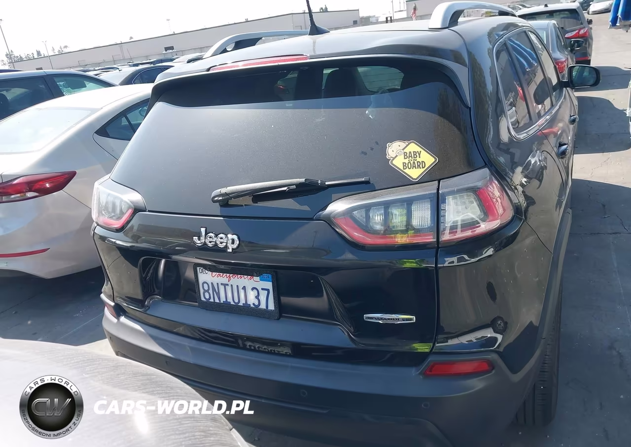 2020 Jeep Cherokee Latitude Plus Fwd VIN:1C4PJLLB9LD519572 - 17