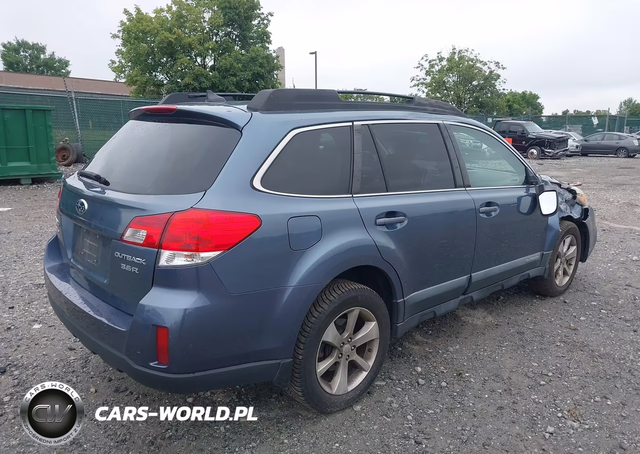 2013 Subaru Outback 3.6R Limited VIN:4S4BRDJC3D2282381 - 4