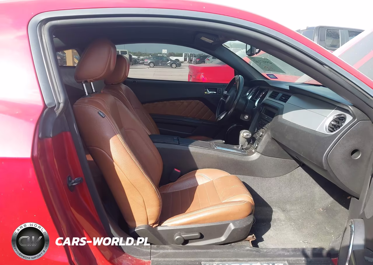 2011 Ford Mustang V6 Premium VIN:1ZVBP8AM6B5111420 - 5