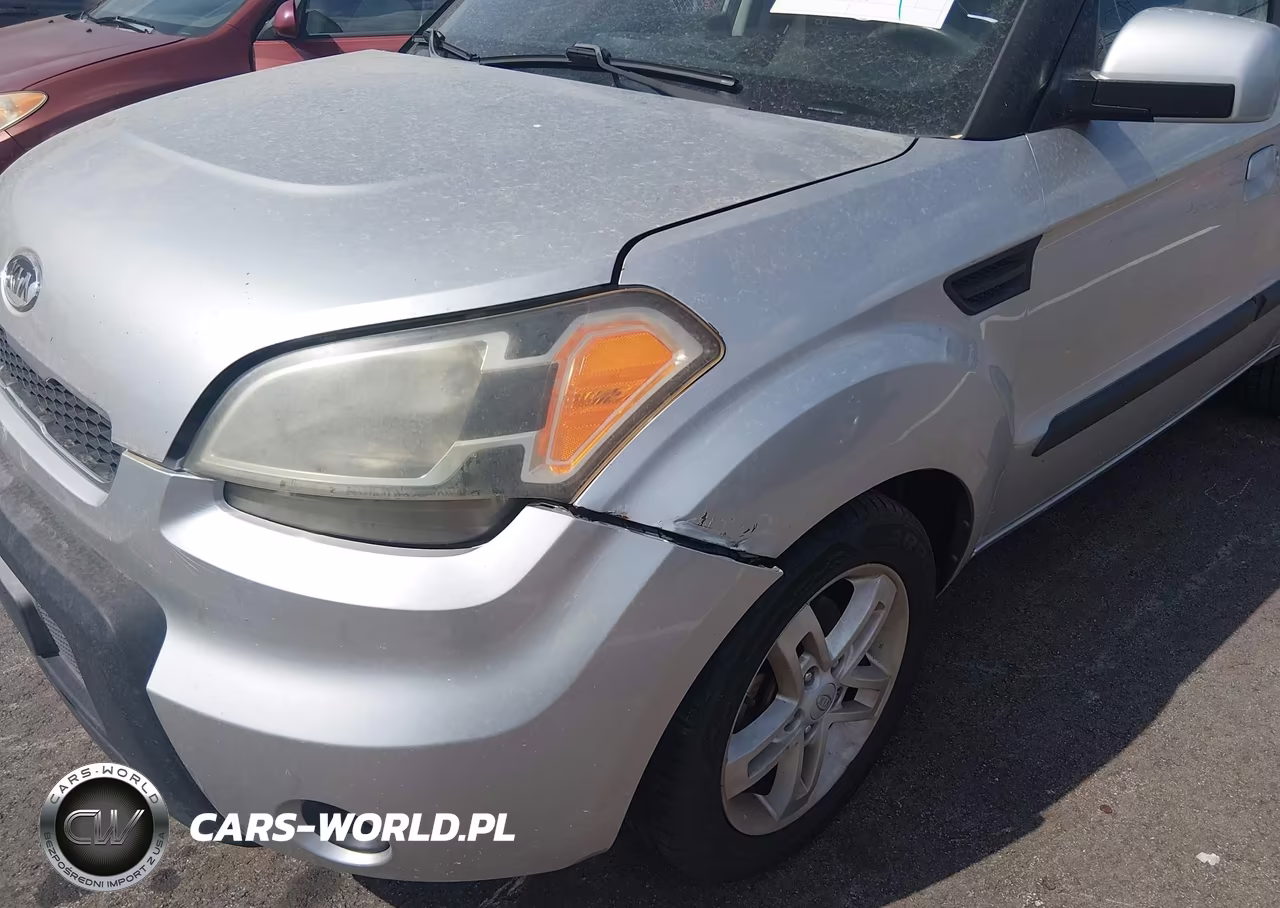 2010 Kia Soul + VIN:KNDJT2A27A7030029 - 6