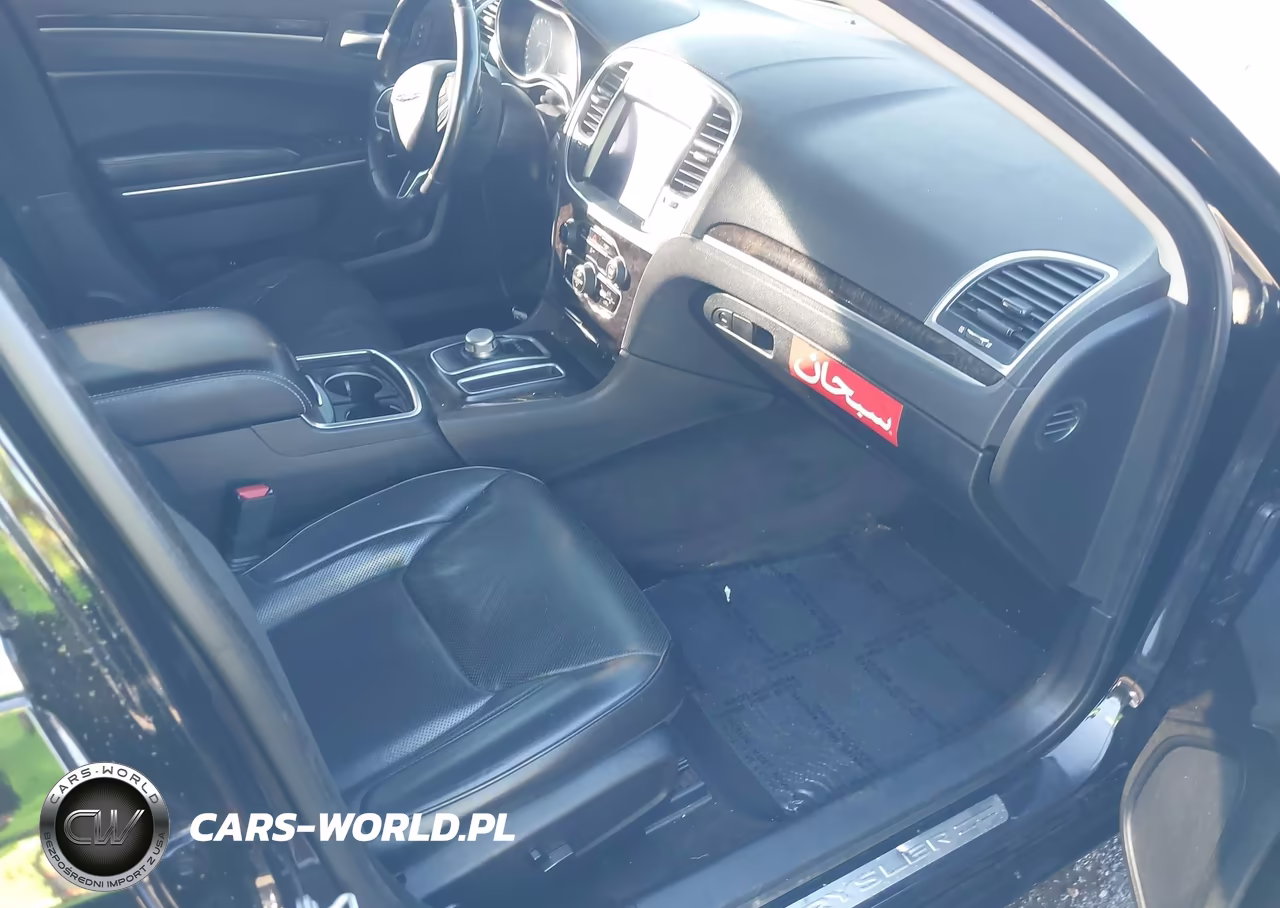 2018 Chrysler 300 Limited VIN:2C3CCAEG9JH136788 - 5