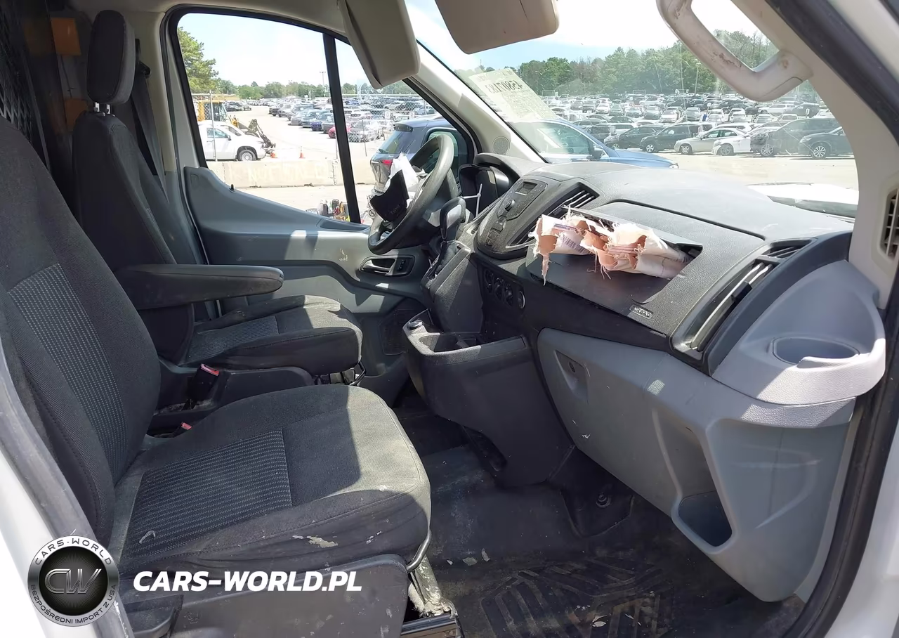 2018 Ford Transit-250 VIN:1FTYR1ZM0JKA58698 - 5