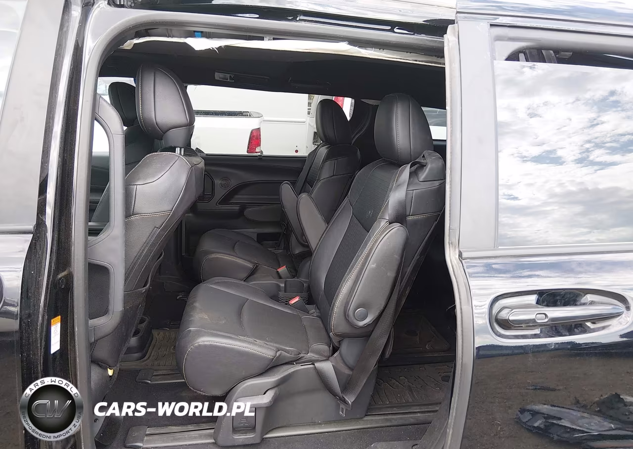 2025 Toyota Sienna Woodland Edition VIN:5TDCSKFC3SS175878 - 8