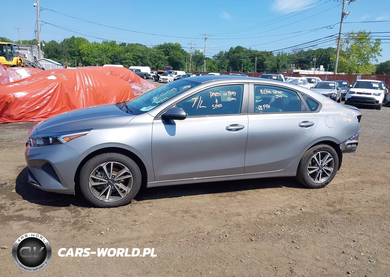 2023 Kia Forte Lxs VIN:3KPF24AD3PE583615 - 14
