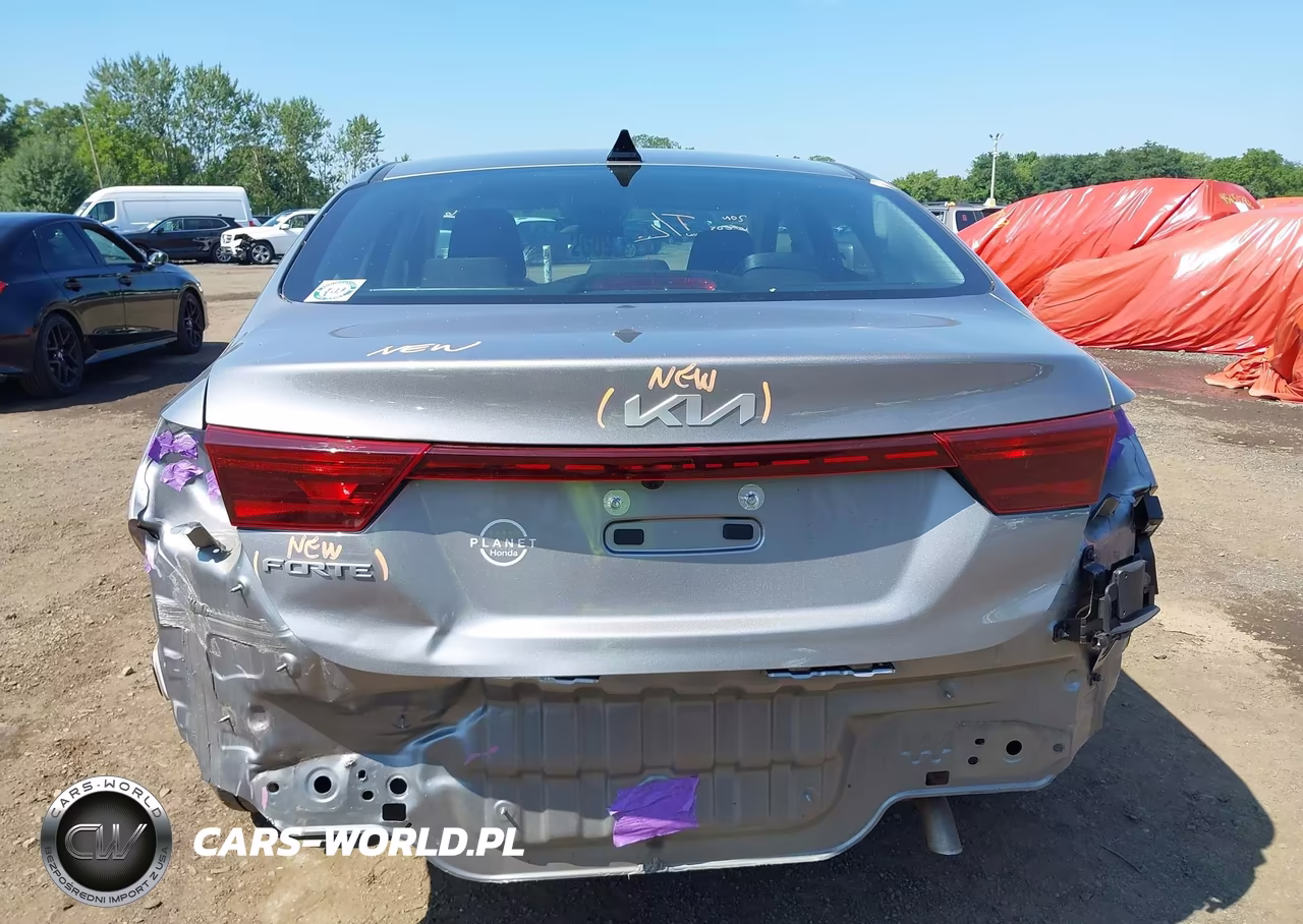 2023 Kia Forte Lxs VIN:3KPF24AD3PE583615 - 16