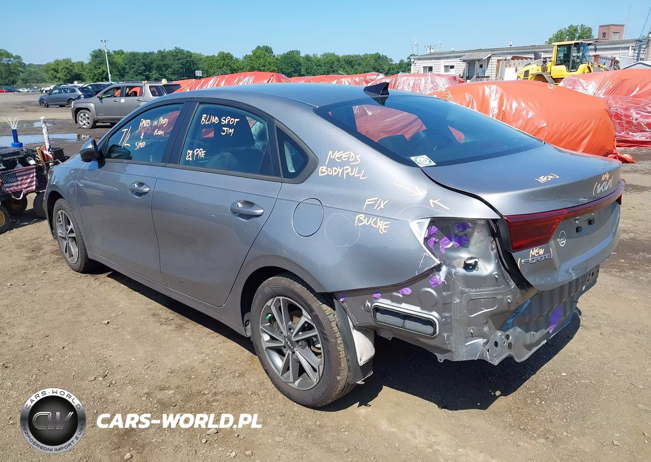 2023 Kia Forte Lxs VIN:3KPF24AD3PE583615 - 6