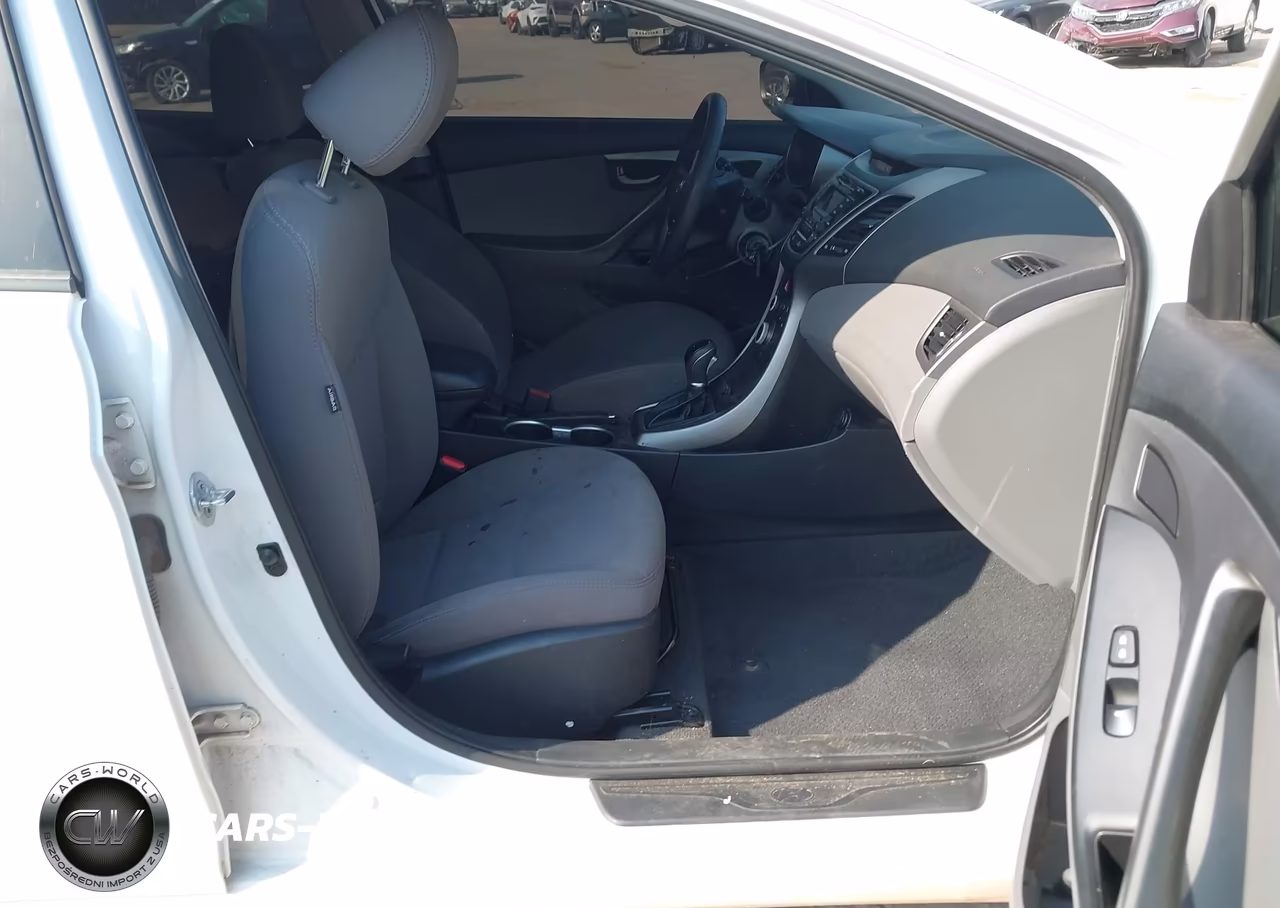 2016 Hyundai Elantra Se VIN:5NPDH4AE2GH678175 - 5