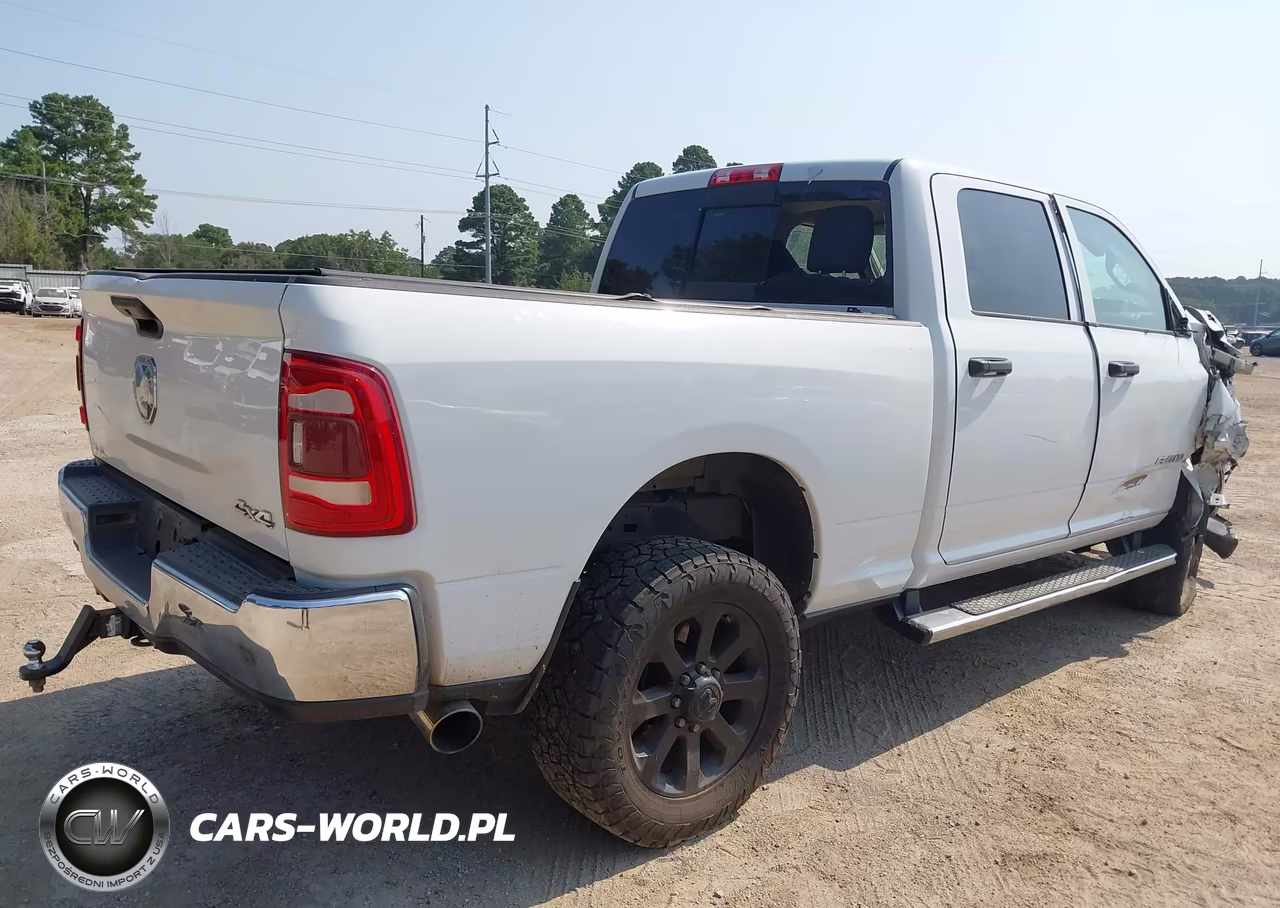 2020 Ram 2500 VIN:3C6UR5CJ2LG250646 - 4