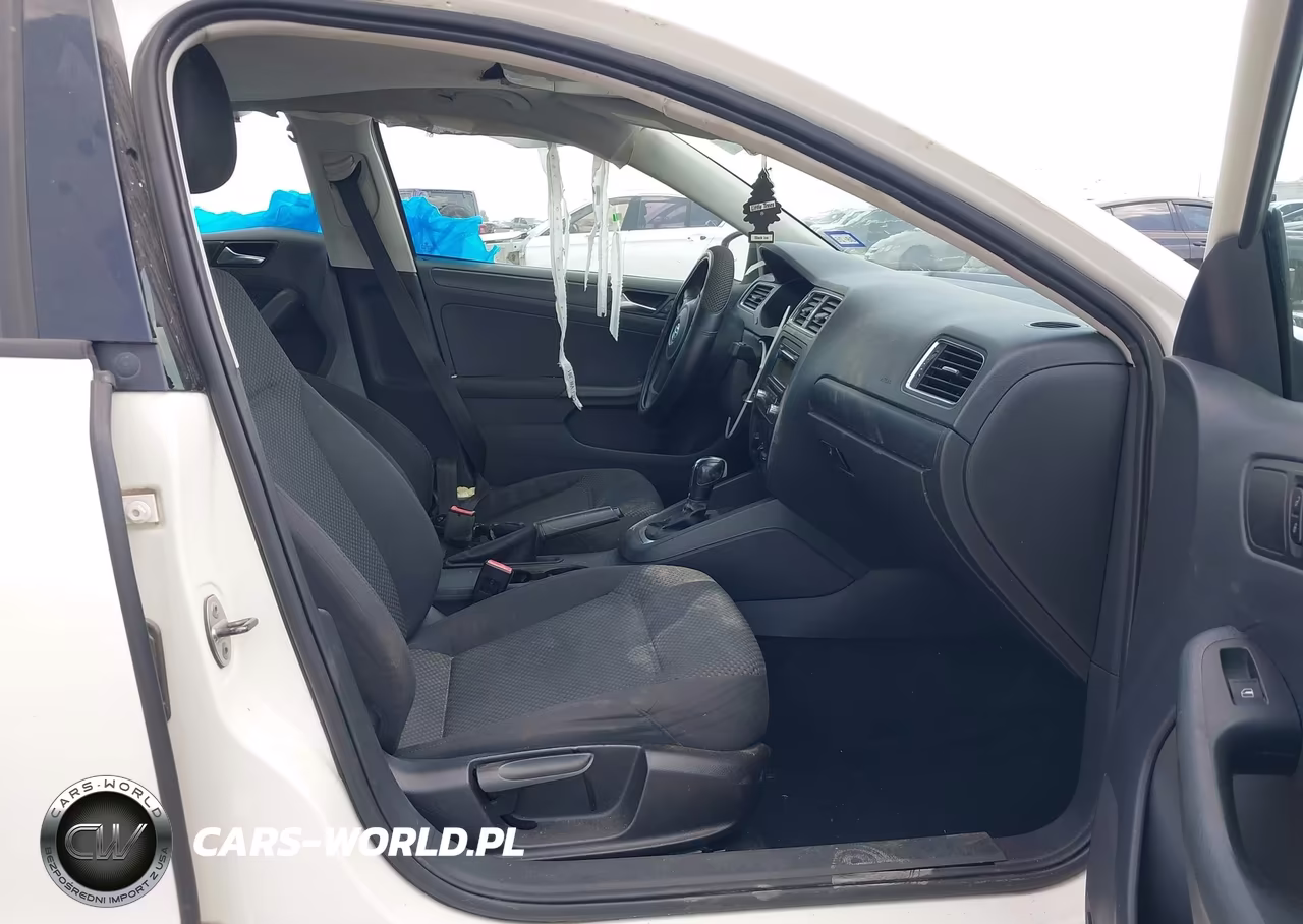 2011 Volkswagen Jetta 2.0L S VIN:3VW2K7AJ6BM324036 - 5