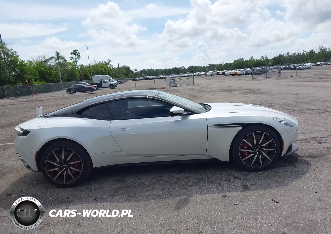 2017 Aston Martin Db11 Launch Edition VIN:SCFRMFAV1HGL02877 - 13