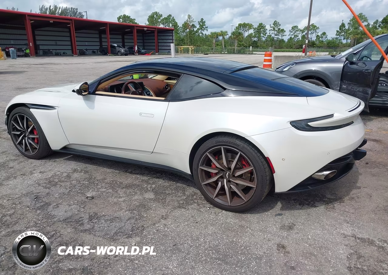 2017 Aston Martin Db11 Launch Edition VIN:SCFRMFAV1HGL02877 - 3