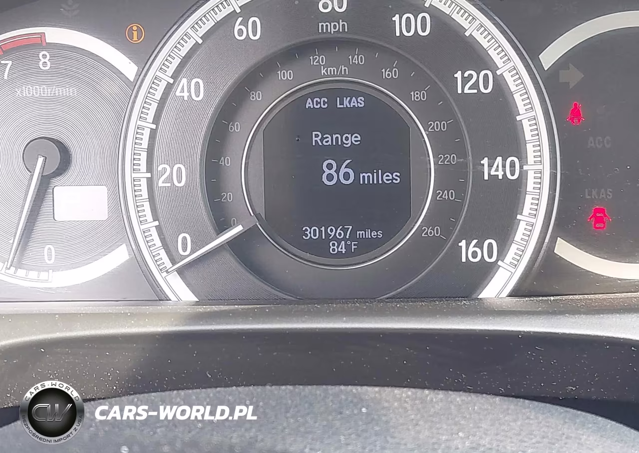 2017 Honda Accord Touring V6 VIN:1HGCR3F99HA000581 - 16