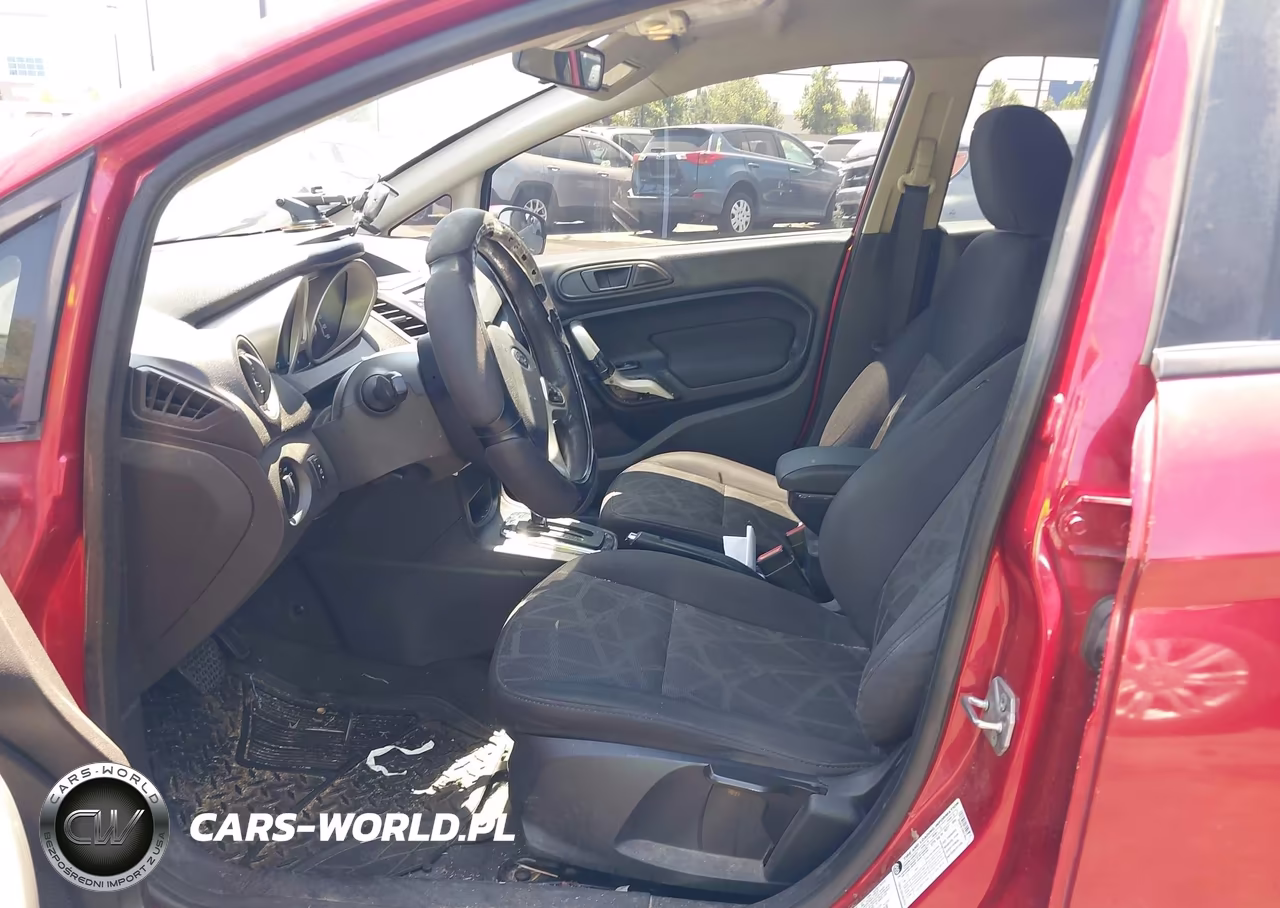 2011 Ford Fiesta Se VIN:3FADP4EJ5BM196660 - 5