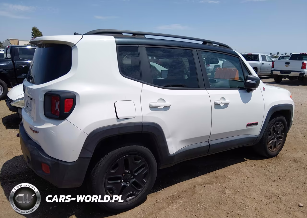 2018 Jeep Renegade Trailhawk 4X4 VIN:ZACCJBCBXJPG88698 - 6