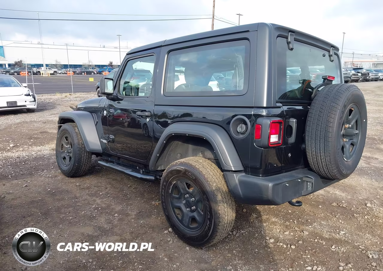 2021 Jeep Wrangler Sport 4X4 VIN:1C4GJXAG5MW779804 - 3