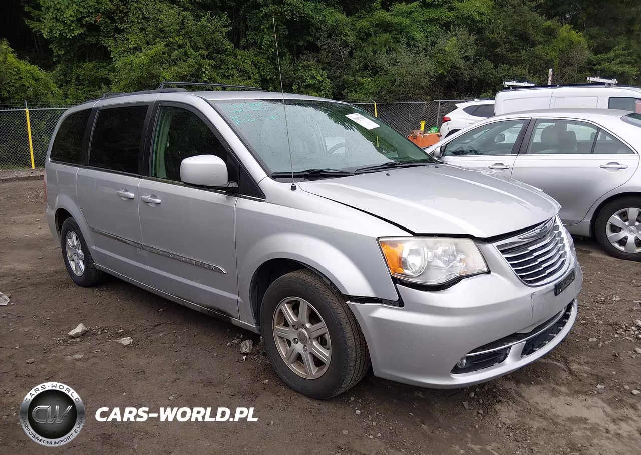 2012 Chrysler Town & Country Touring