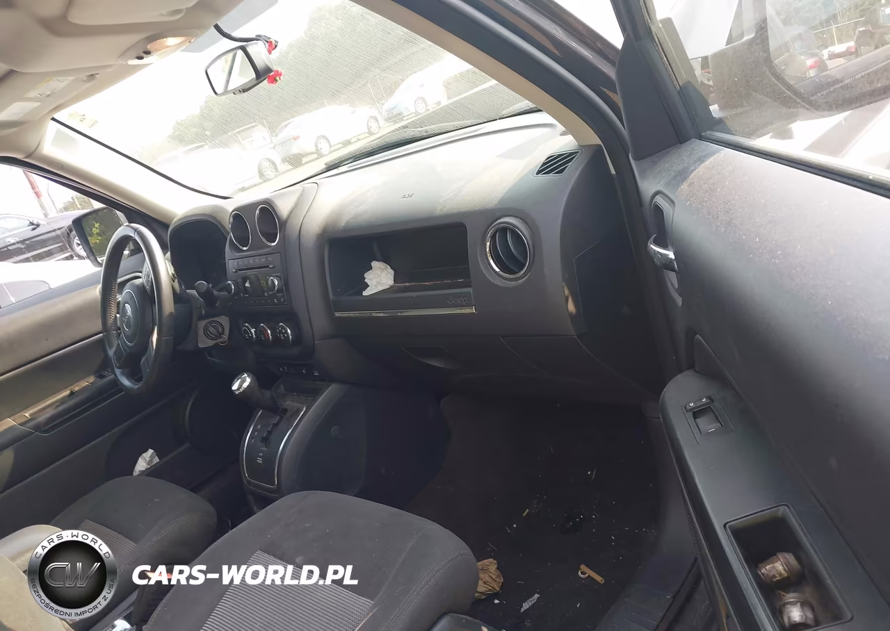 2015 Jeep Patriot Latitude VIN:1C4NJRFB2FD417282 - 5