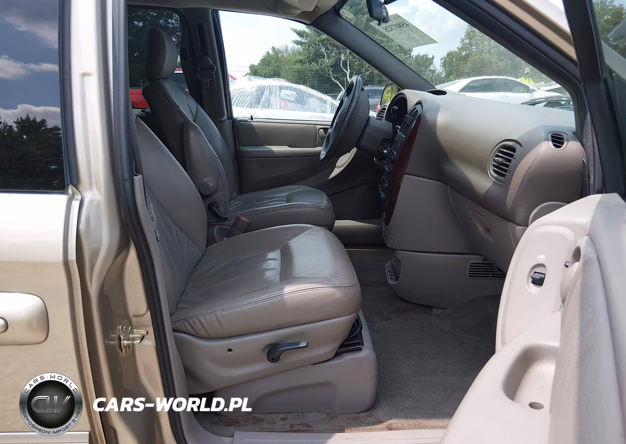 2003 Chrysler Town & Country Ex VIN:2C4GP74L93R163280 - 5