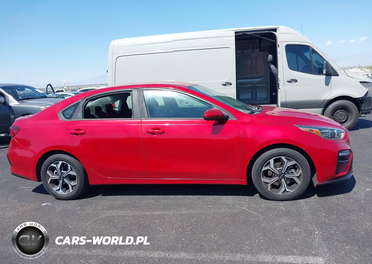 2019 Kia Forte Lxs VIN:3KPF24AD8KE072667 - 12