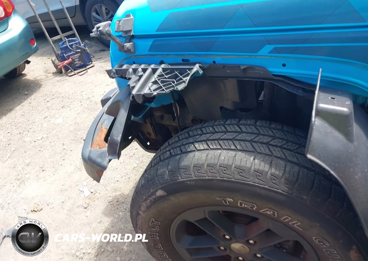 2017 Jeep Wrangler Unlimited Winter VIN:1C4BJWEG2HL570705 - 6