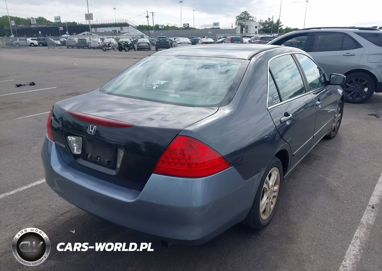 2007 Honda Accord 2.4 Ex VIN:1HGCM56747A135684 - 4